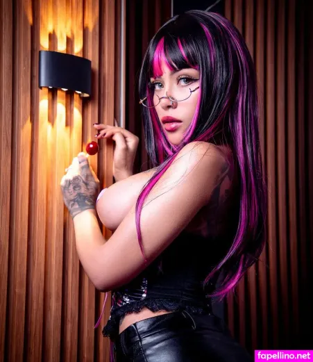 Scarlett Collins OnlyFans Thumbnail #eXX7zAHak6