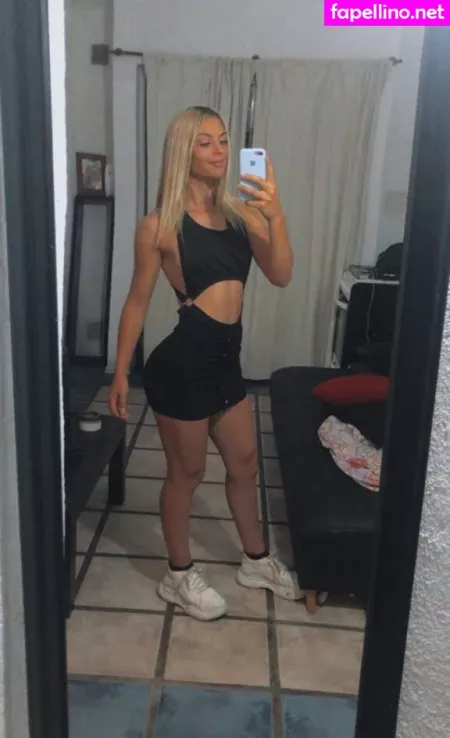 Scarlett Fox OnlyFans Thumbnail #js1ZkGFrGD