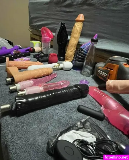 Scarlett Grey614 OnlyFans Thumbnail #ZUIBdMbEdS