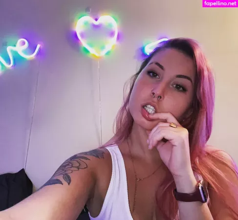Scarlett Jade OnlyFans Thumbnail #4xENv0mEIL