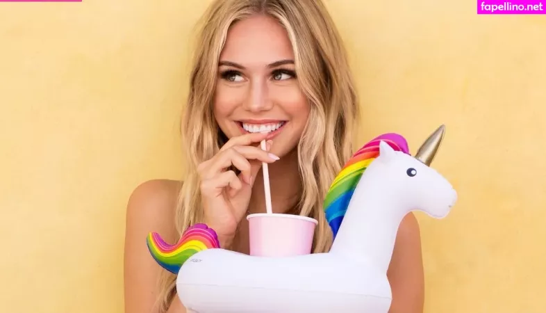 Scarlett Leithold OnlyFans Thumbnail #K2TOpQmse9