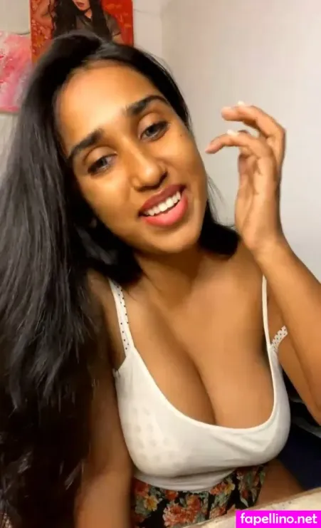 Scarlett M Rose 1 OnlyFans Thumbnail #h8T7GWAoro