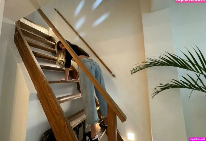 Scarlettandcha OnlyFans Thumbnail #NVj9gB4cQH