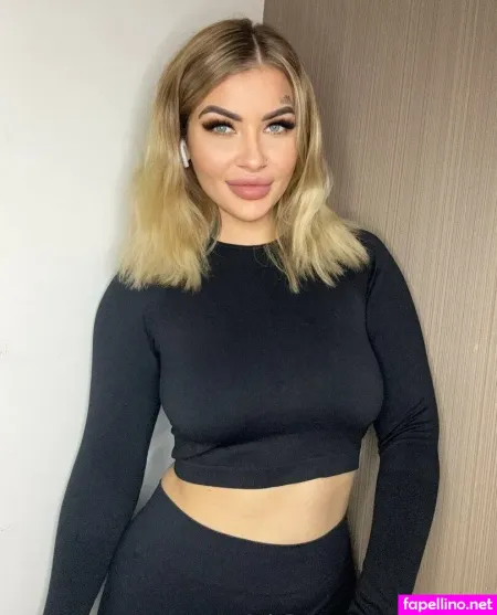 Scarlettblaze OnlyFans Thumbnail #tq2ihoDwFi