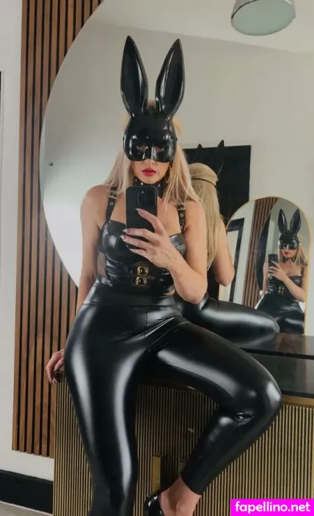 Scarlettbrooke1111 OnlyFans Thumbnail #0PtbJ62jZt