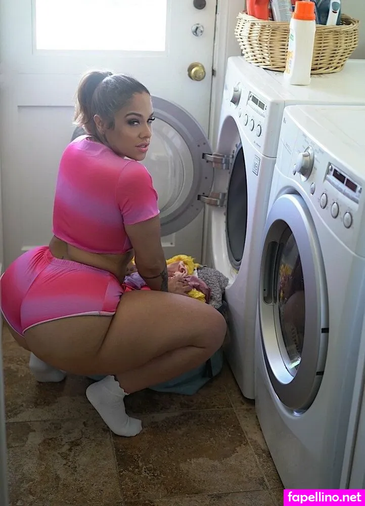 scarlettcakez, the_scarlett_fever Nude Leaked OnlyFans Photo #DsEjUqcI7C