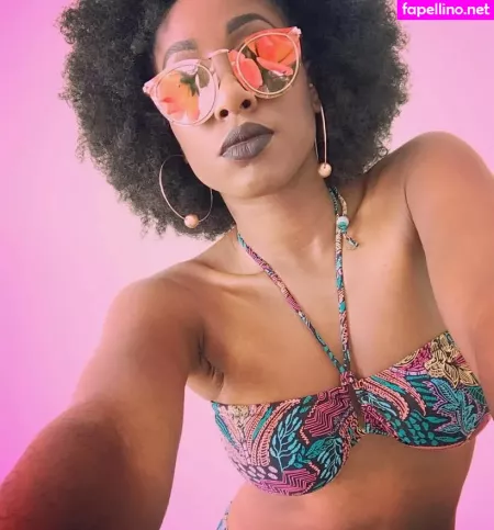 Scarlette Douglas OnlyFans Thumbnail #6KwqVSsryY