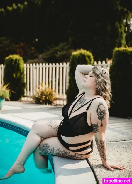 Scarlettebelle87 OnlyFans Thumbnail #LqsWw0xjWI