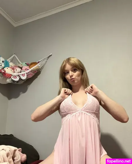 Scarletthedoll OnlyFans Thumbnail #Bpvs4cRbhK