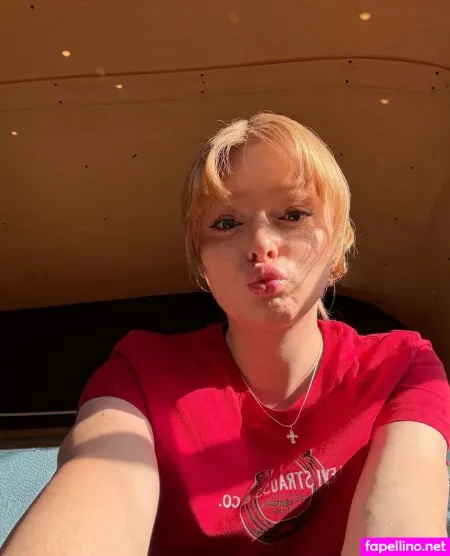 Scarletthedoll OnlyFans Thumbnail #bN5719fXSw