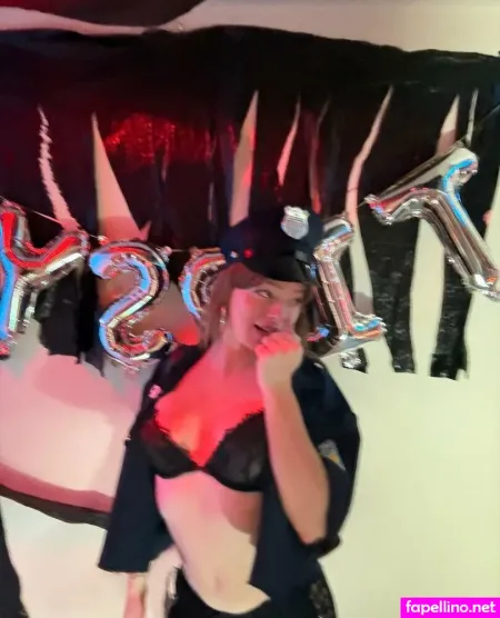 Scarletthedoll OnlyFans Thumbnail #kA8F4EGlWZ