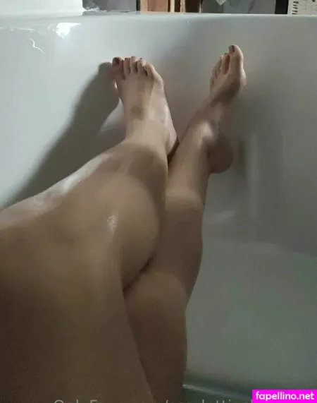 Scarlettisabratfree OnlyFans Thumbnail #EeYEinbVSW