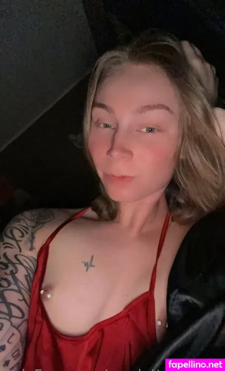 Scarlettred1997 OnlyFans Thumbnail #SPB5aPNTiU