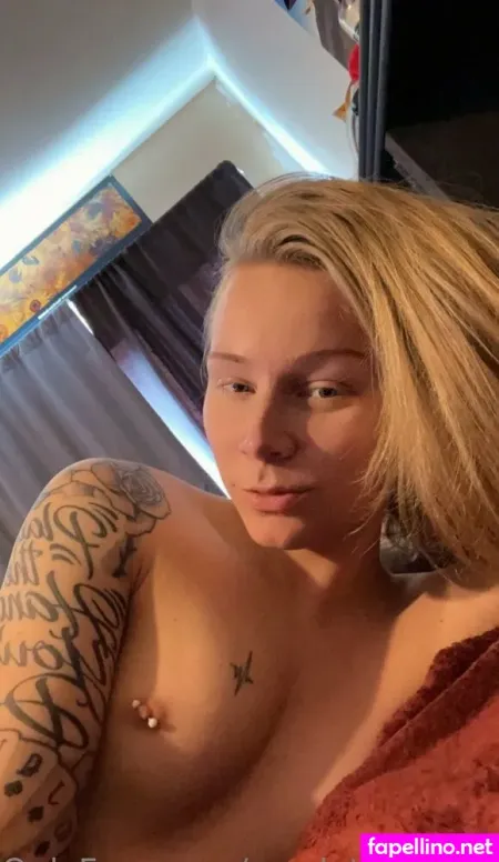 Scarlettred1997 OnlyFans Thumbnail #cApx4mDEGr