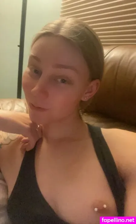 Scarlettred1997 OnlyFans Thumbnail #rPTdIxabuN