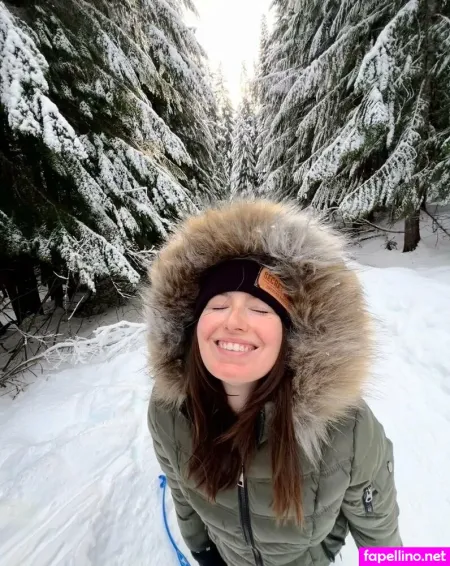 Scarlettsagex OnlyFans Thumbnail #CTIdF4bOfJ