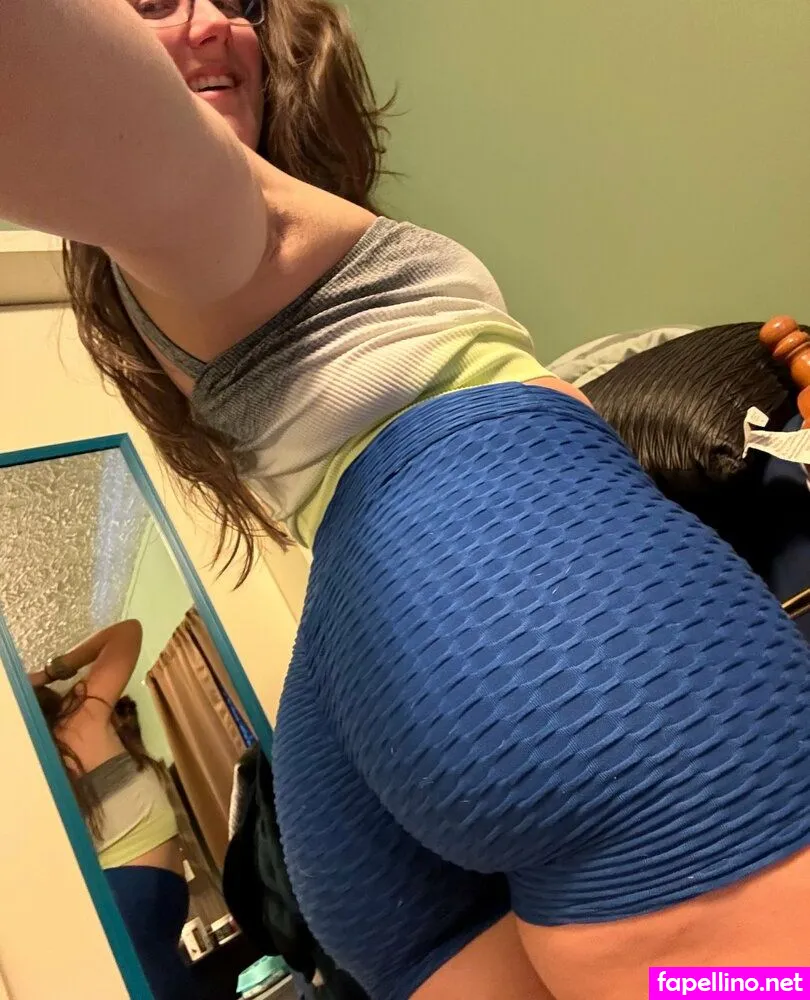 scarlettfoxxmusic, scarletttfoxx Nude Leaked OnlyFans Photo #2ExLoLf9gf