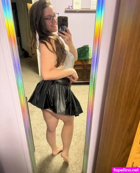 Scarletttfoxx OnlyFans Thumbnail #IBAoLQGFUU