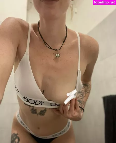 Scarletttjay OnlyFans Thumbnail #S90yhbEI1m