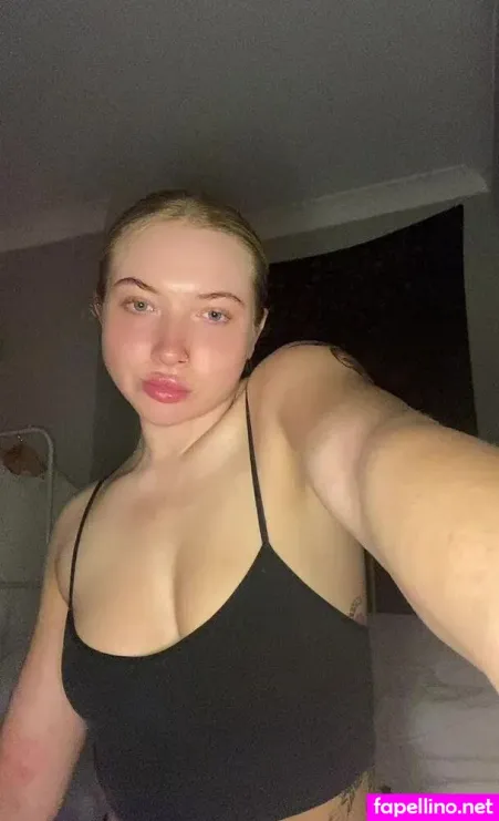 Scarlettx Xoxo OnlyFans Thumbnail #IZtabUkrcK