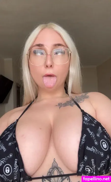 Scarletxroseee 1 OnlyFans Thumbnail #P4dM6fRSDR