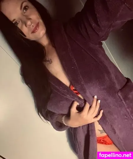 Schaennie 95 OnlyFans Thumbnail #3jT3t0cDZj