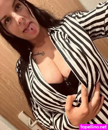 Schaennie 95 OnlyFans Thumbnail #PmXDHoze27