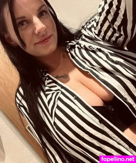 Schaennie 95 OnlyFans Thumbnail #fapJCvgM0I