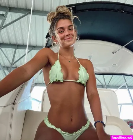 Schlenker Sisters OnlyFans Thumbnail #dWKmqh2Zr6