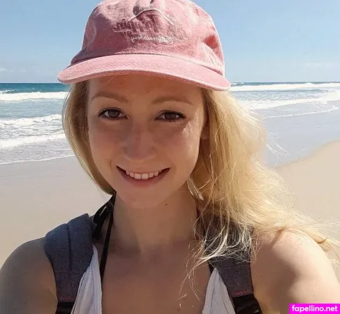 Schokolove OnlyFans Thumbnail #bJh1l3xA6t