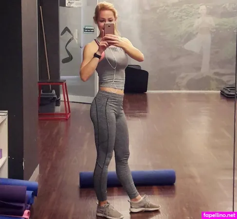 Schokolove OnlyFans Thumbnail #hXMiVnnbEH