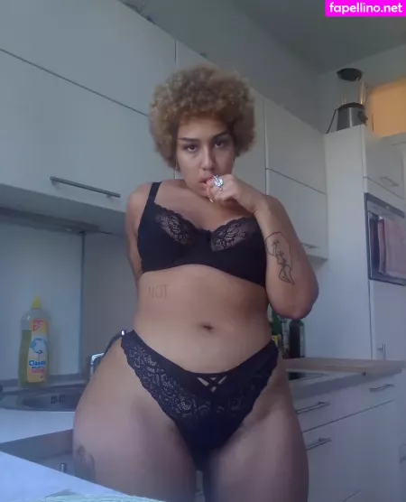 Schuggamamabbb OnlyFans Thumbnail #QGVifC0zAs