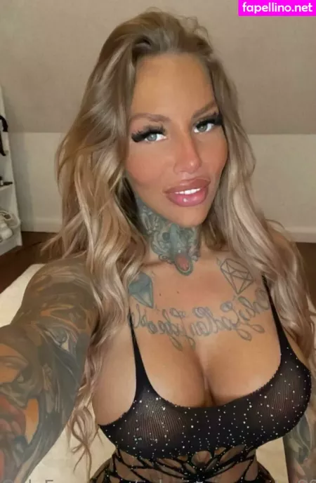 Schwarzemamba89 OnlyFans Thumbnail #fgxz7J1iks