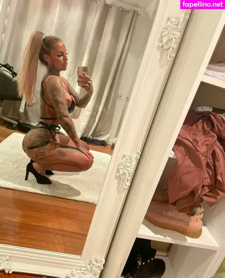 Schwarzemamba89 OnlyFans Thumbnail #hiQpQb3Aca