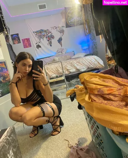 Scorpioyogagirl OnlyFans Thumbnail #5YhNqzRV3m
