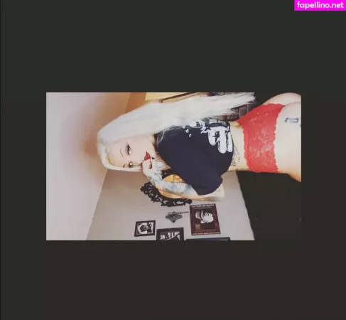 Screamqueen68 OnlyFans Thumbnail #2Zh7AD8Ci7