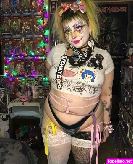 Scribblelegs OnlyFans Thumbnail #nTeEDSuORJ