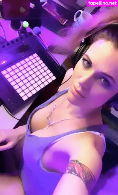 Scxrlet64 OnlyFans Thumbnail #AAU4dp7wUs