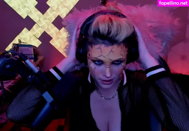 Scxrlet64 OnlyFans Thumbnail #BNzZFl9Vfw