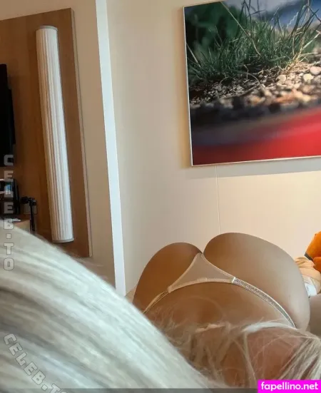 Secret Blondie OnlyFans Thumbnail #1TGJWydQui
