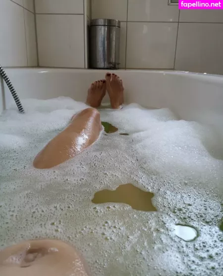 Secret Feetbeauty OnlyFans Thumbnail #4cbOQMX4nQ
