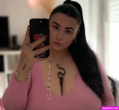 Secret Sophieee OnlyFans Thumbnail #P0J4tL1Ait