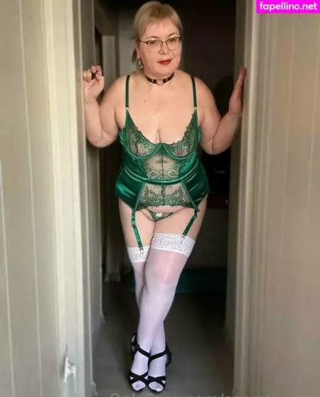 Secrethelen OnlyFans Thumbnail #qnxTk680Rz