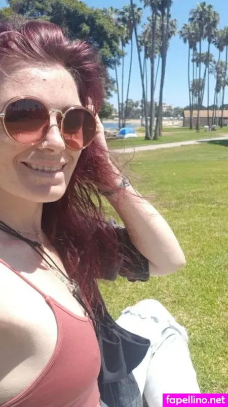Secretlifeofelle OnlyFans Thumbnail #5fAaLiivtg