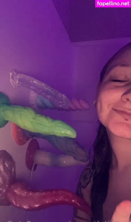 Secretlykyliee OnlyFans Thumbnail #a55U9CVUvT