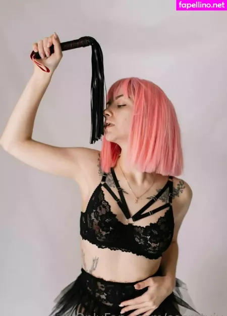 Secretviv OnlyFans Thumbnail #qWW3FF2xmo