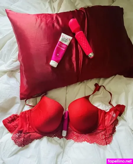 Seductresssophie OnlyFans Thumbnail #MynkhwwknB