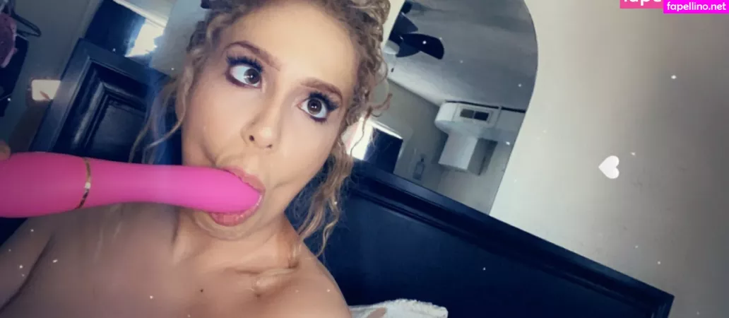 Seenaughtynadia OnlyFans Thumbnail #0YmlX004jC