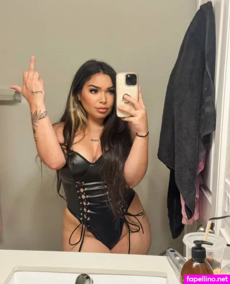 Seetaylorrr OnlyFans Thumbnail #QzjZ2V0wLV