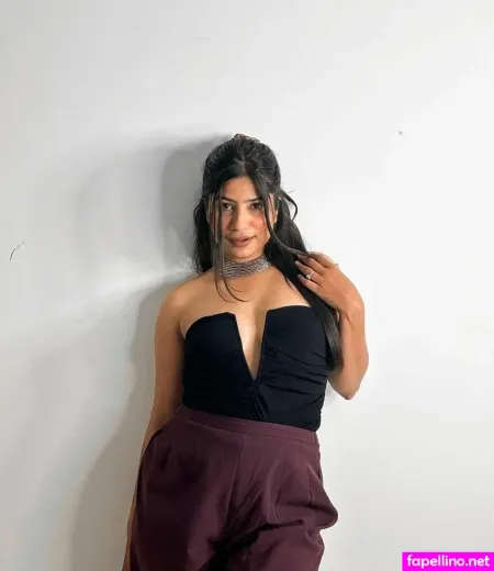 Sejal Dumbwani OnlyFans Thumbnail #QMalHa6hqv